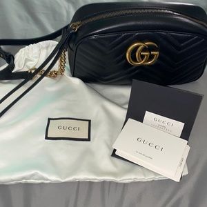 Authentic Gucci Marmont matelassé shoulder bag